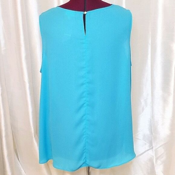 Avenue Assymetrical Blouse (size 22/24) - Picture 2 of 6